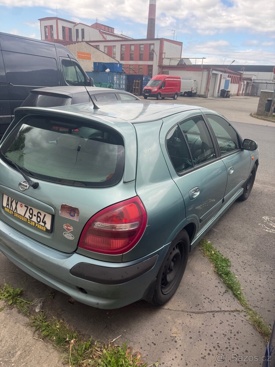 Nissan almera - 3