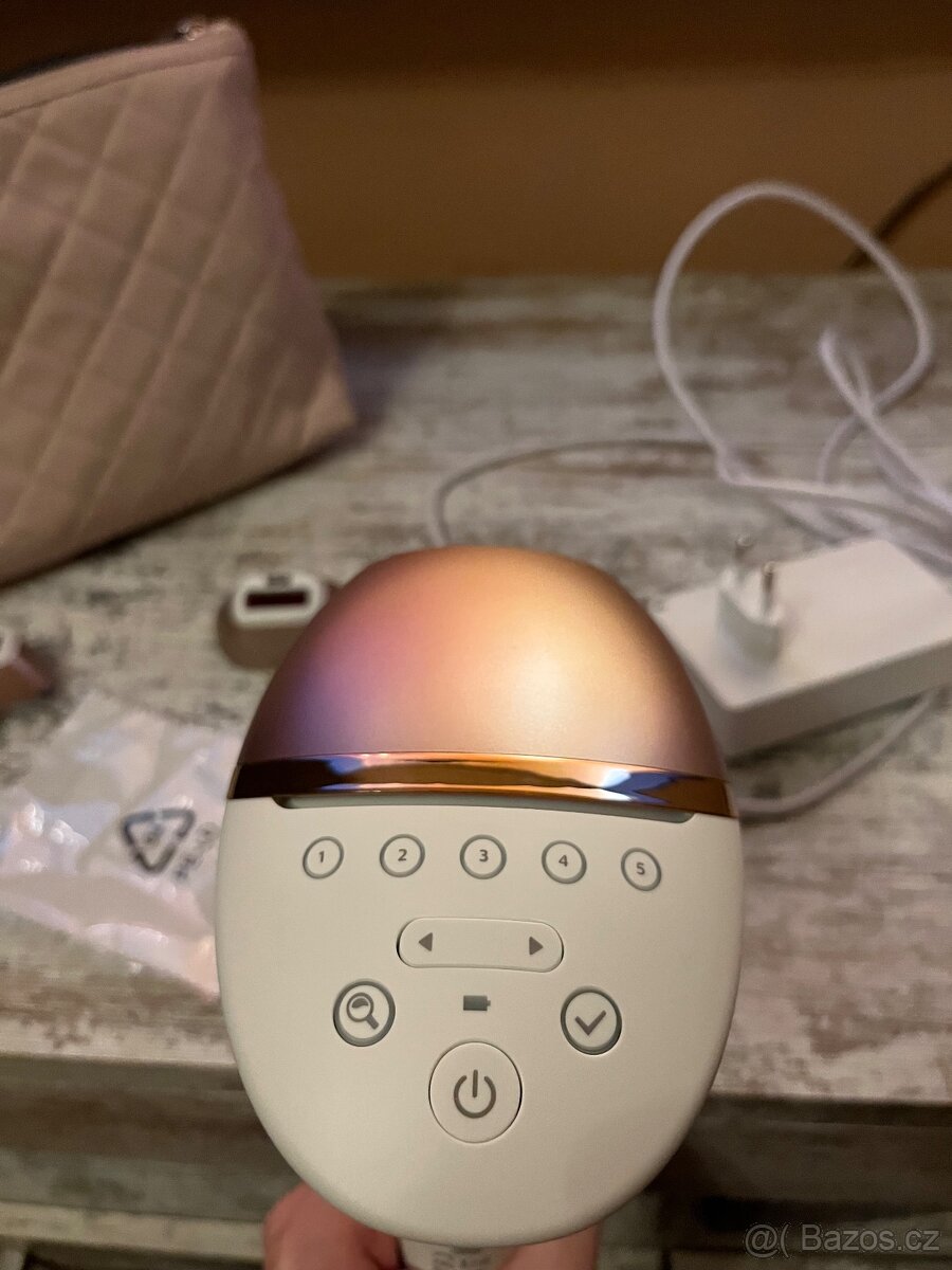 Philips Lumea IPL 9900 BRI950/01 Epilátor - 3