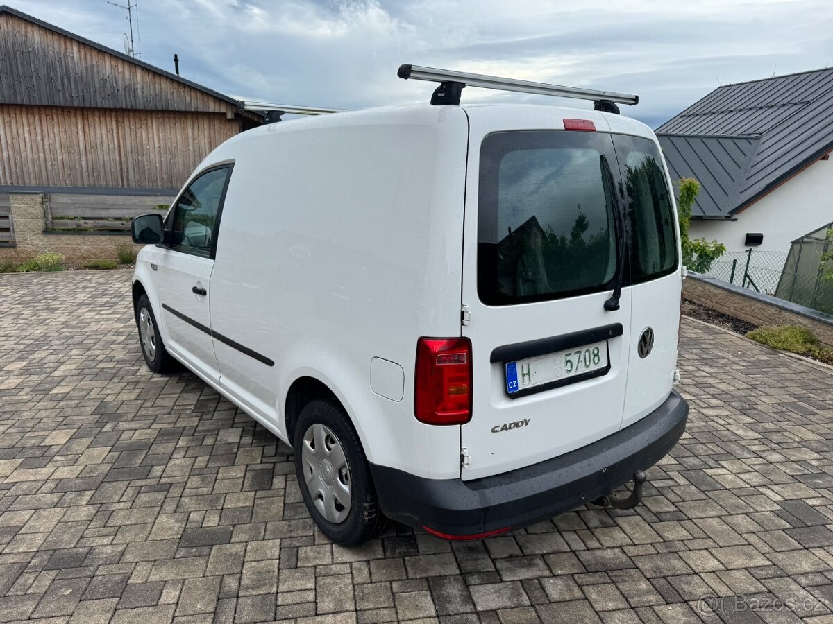 volkswagen Caddy 2,0 TDi 75kW Webasto klima - 3