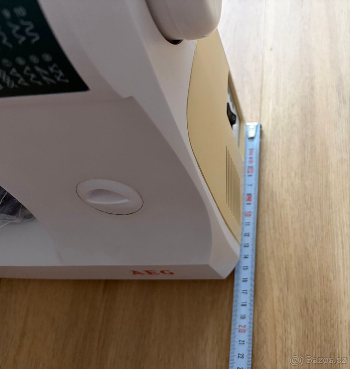 Elektrický šicí stroj AEG - 3