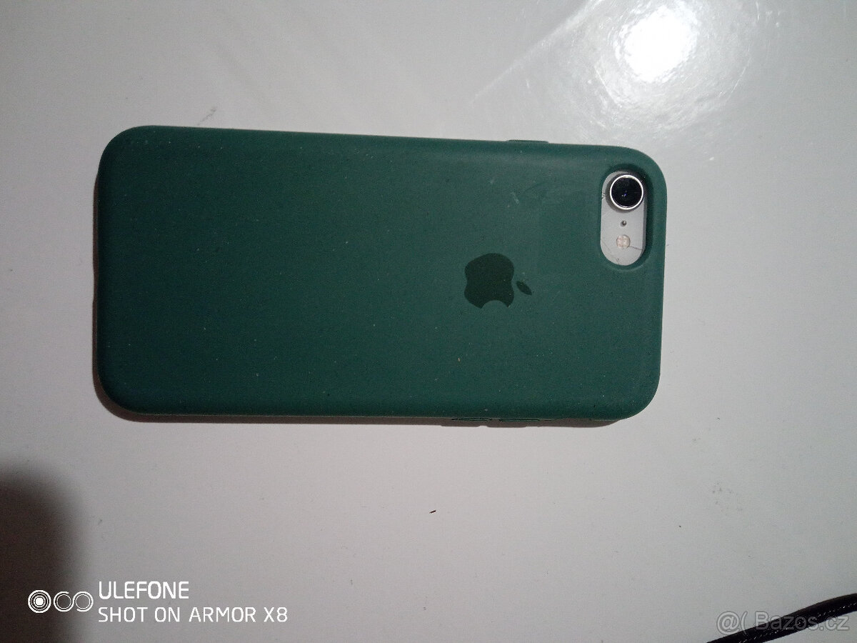 Apple iPhone SE 2020 - 3