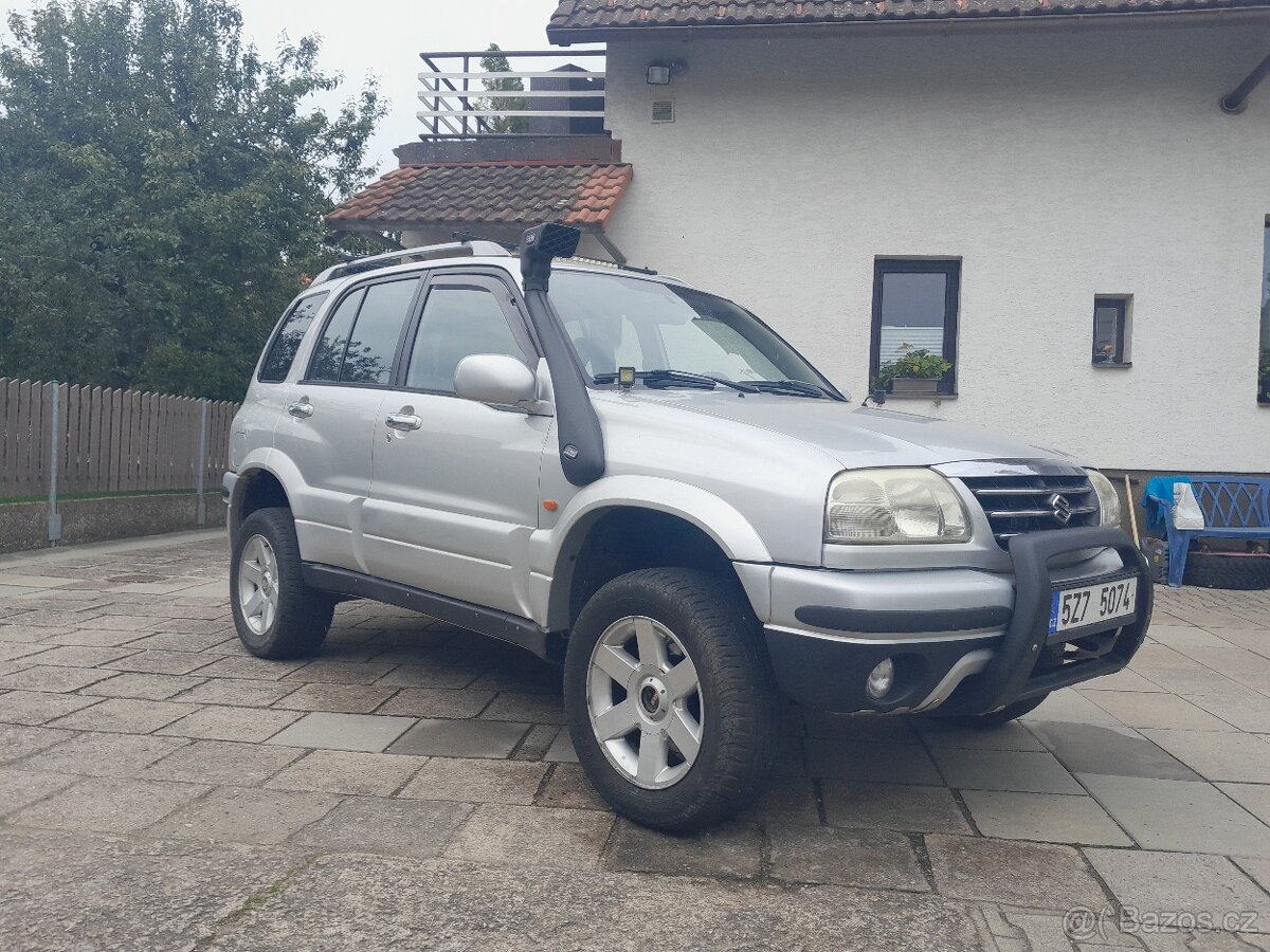 Suzuki Grand Vitara 2,5 V6 automat - 3