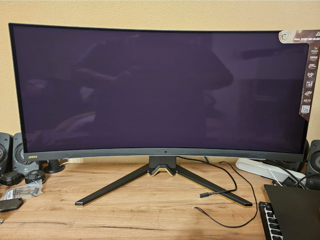 Monitory na náhradní díly - 3