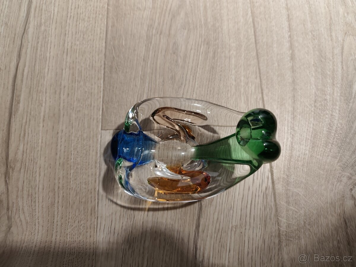 Barevné hutní sklo – mísy a váza, pěkný stav - 3
