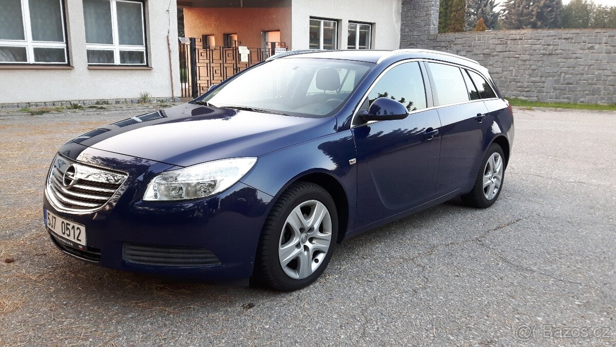Opel Insignia 2.0 CDTI r. 2013, Tempomat, Auto. klimatizace - 3