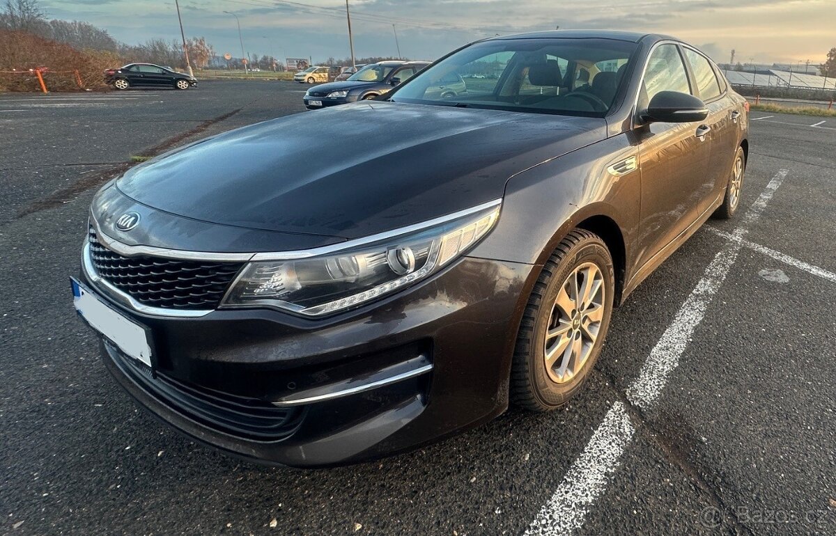 Kia Optima sedan 2016 - 1.7 turbo diesel - 3