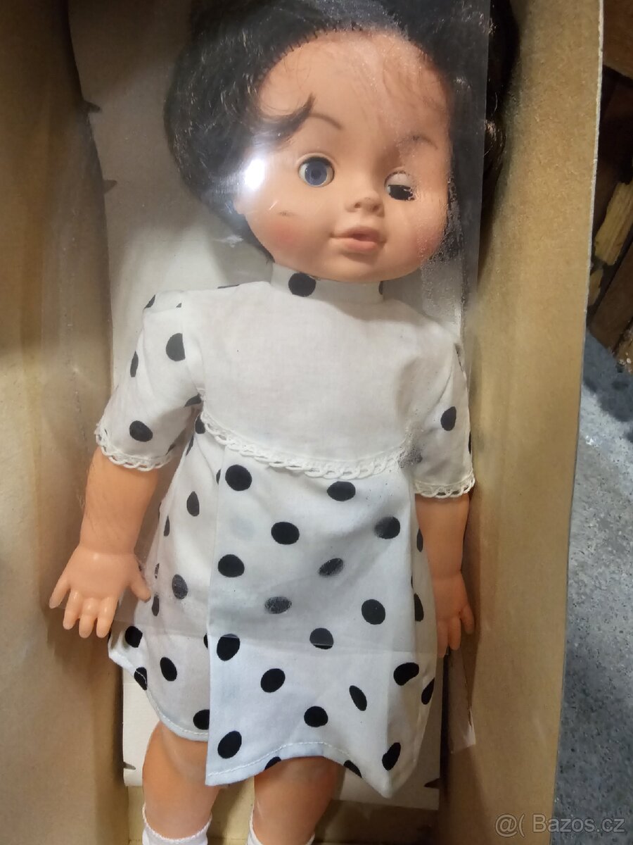 Staré veci po úklidu sklepa - 3