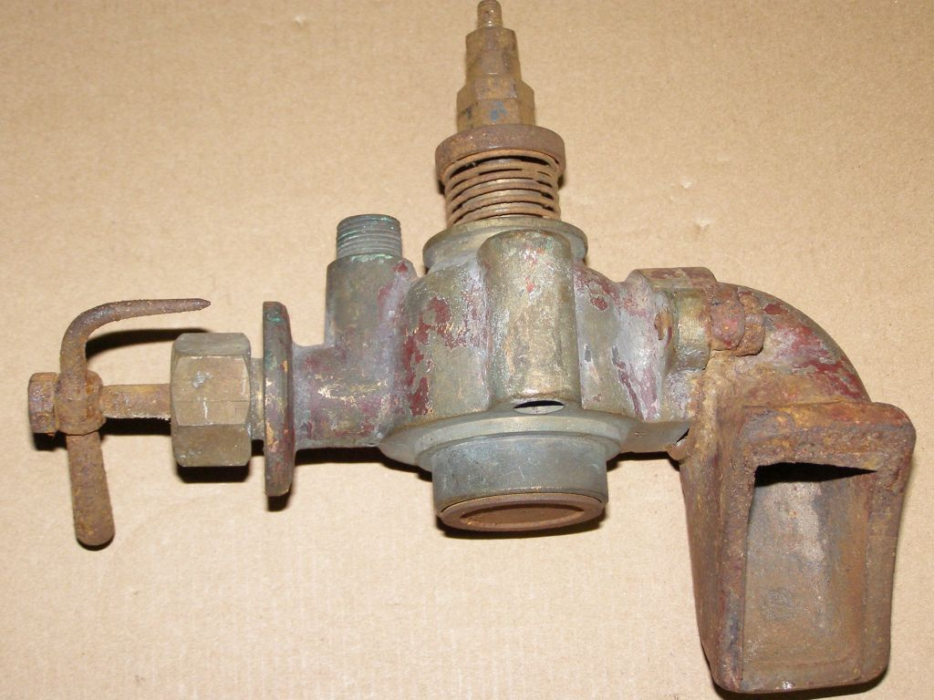 Prodám karburátor z motoru Lorenz 3-4 HP - 3