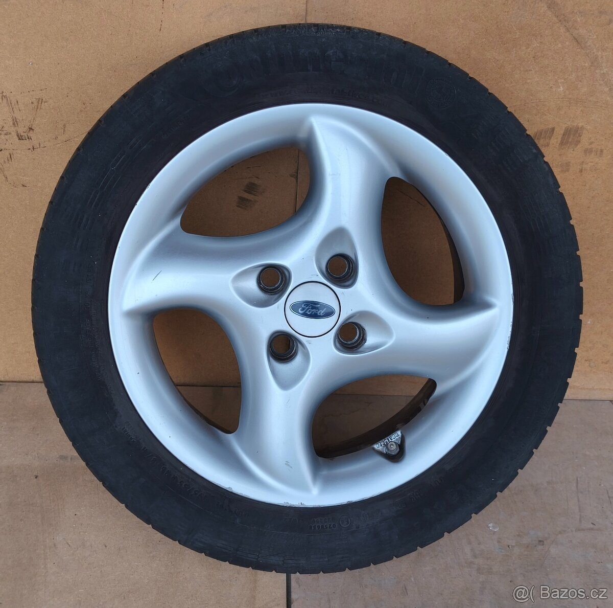 Alu kola Ford s pneu Continental 195/55 R16, vzorek 6 mm - 3