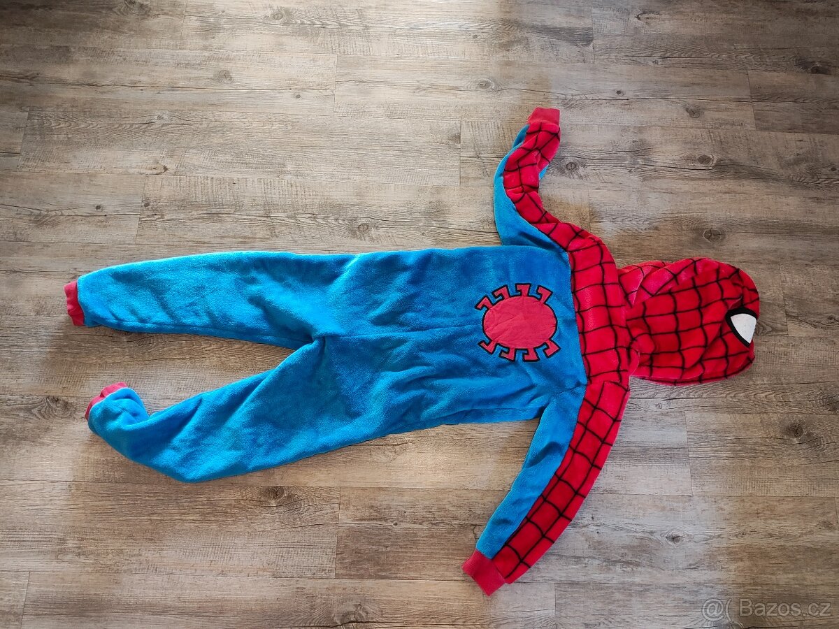 Plyšovy overal Spiderman vel. 134 - 3