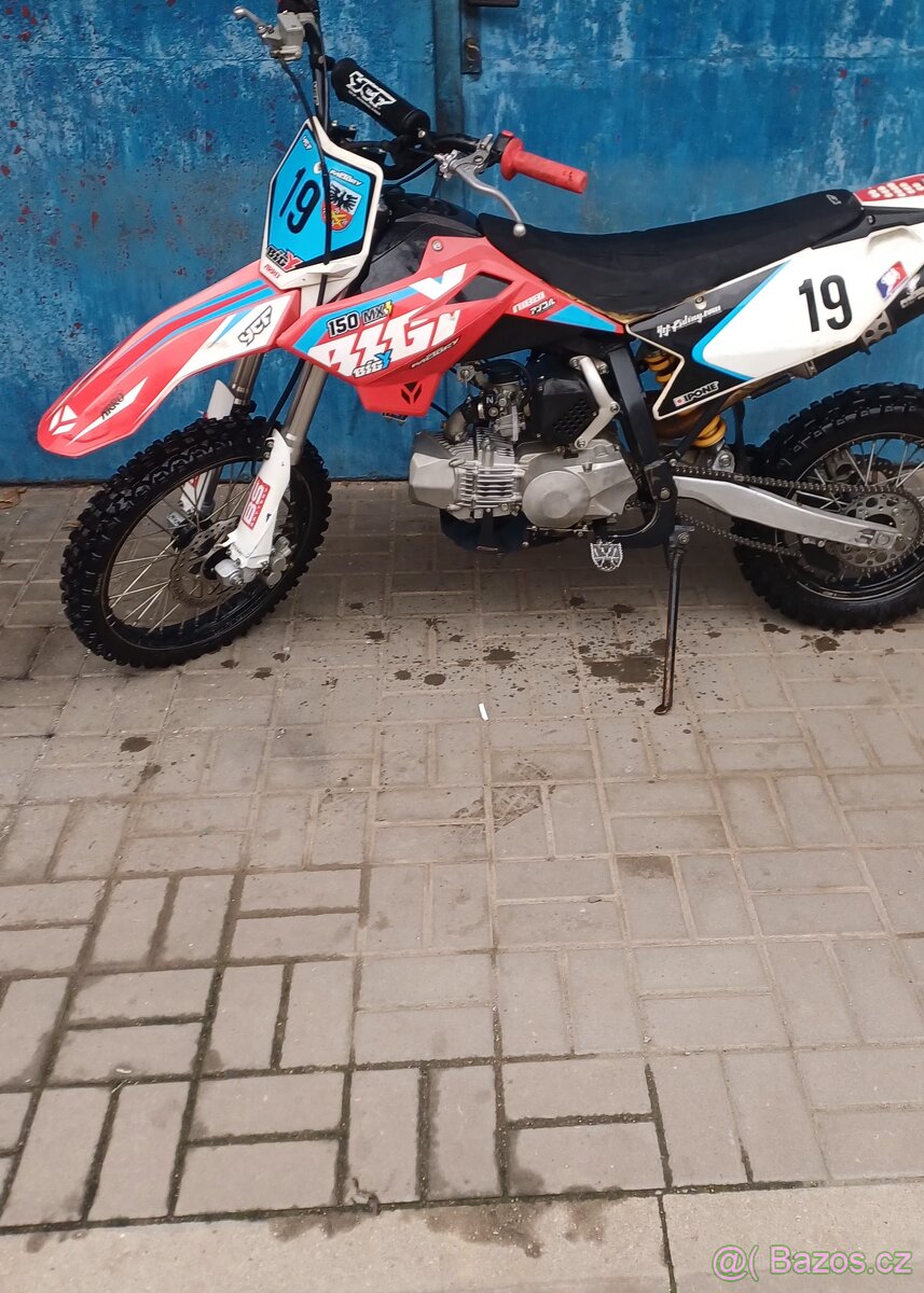 Pitbike ycf bigy factory 160ccm daytona velká kola 17/14