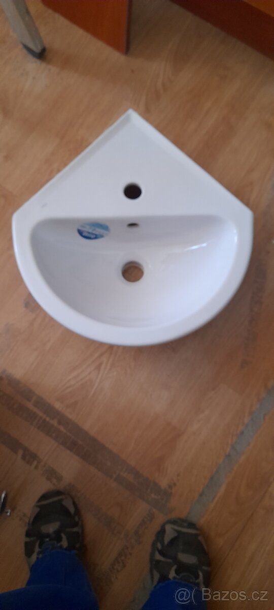 umyvadlo 2 x - 3