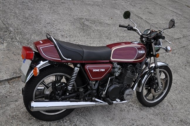Yamaha XS750 - 3