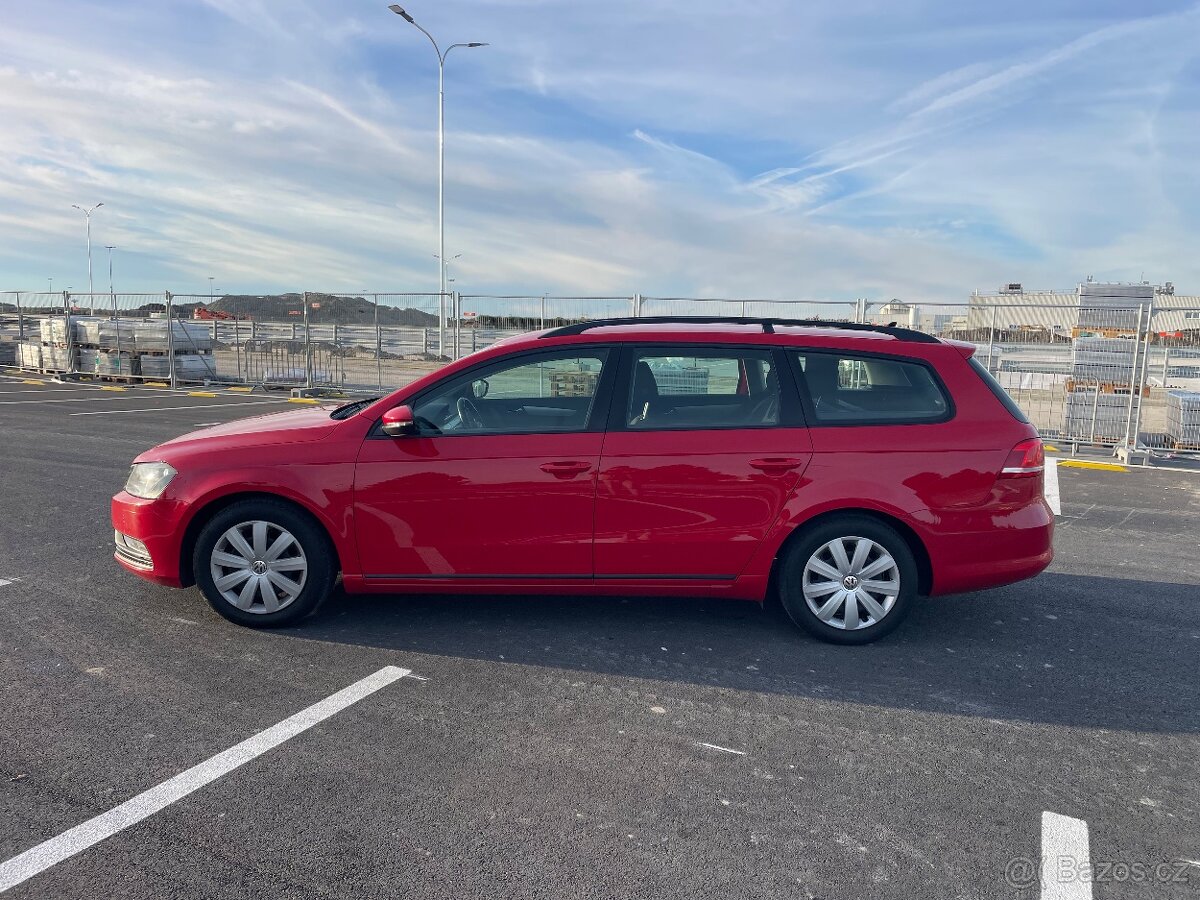 VW Passat B7, 1,6 TDI, tažné, digi klima, servisní kniha - 3