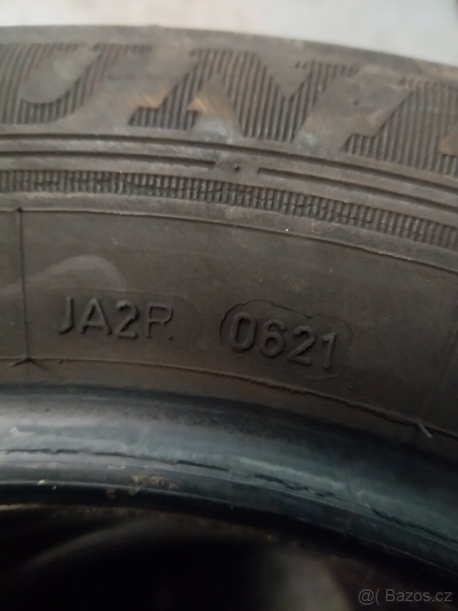 4x letní Dunlop 195/65 R15. - 3