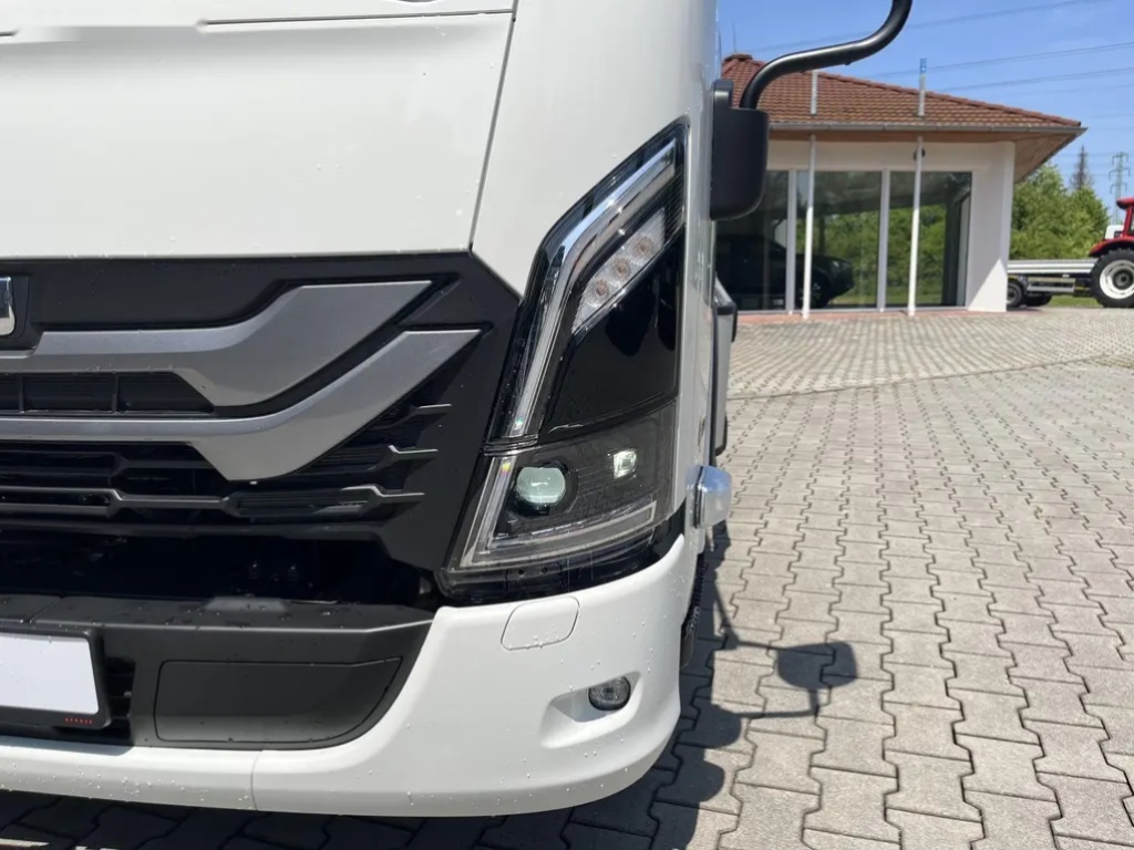 Isuzu, M30 7,5t 3,0L 150k hák. nosič - 3