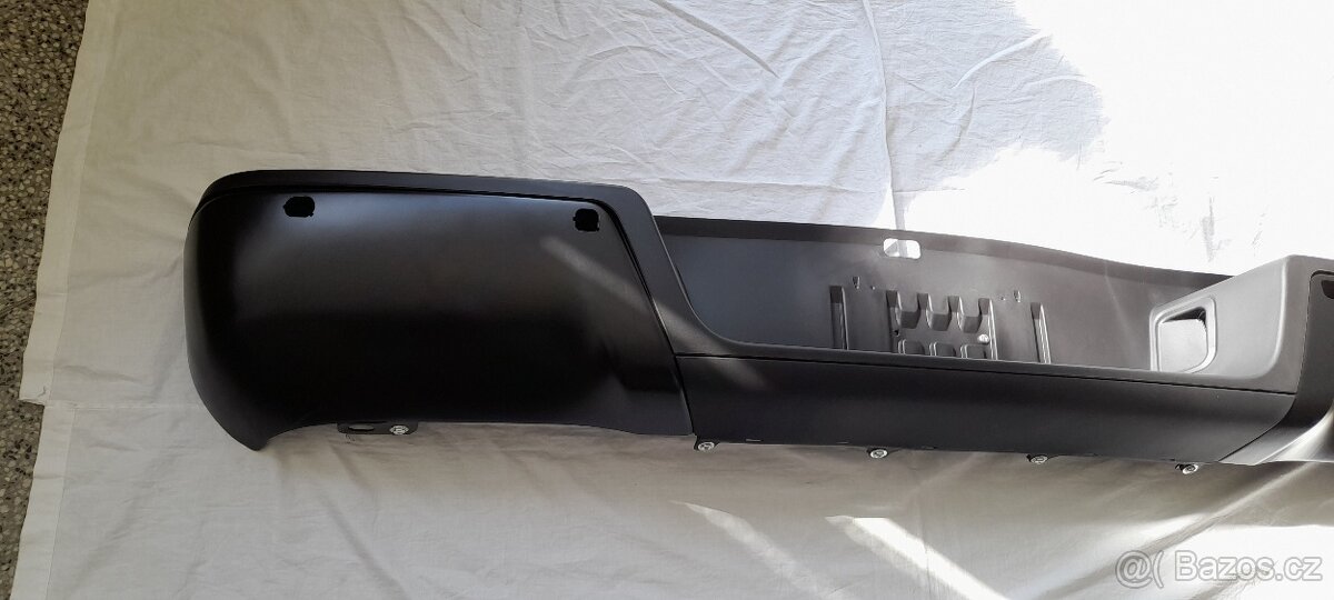 Zadní nárazník Ford Ranger - nový, černý - 3