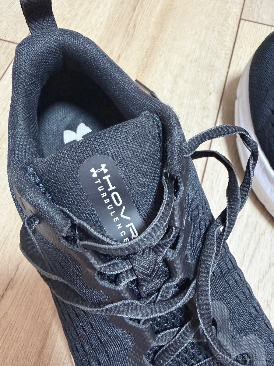 Boty under armour hovr Turbulence - 3