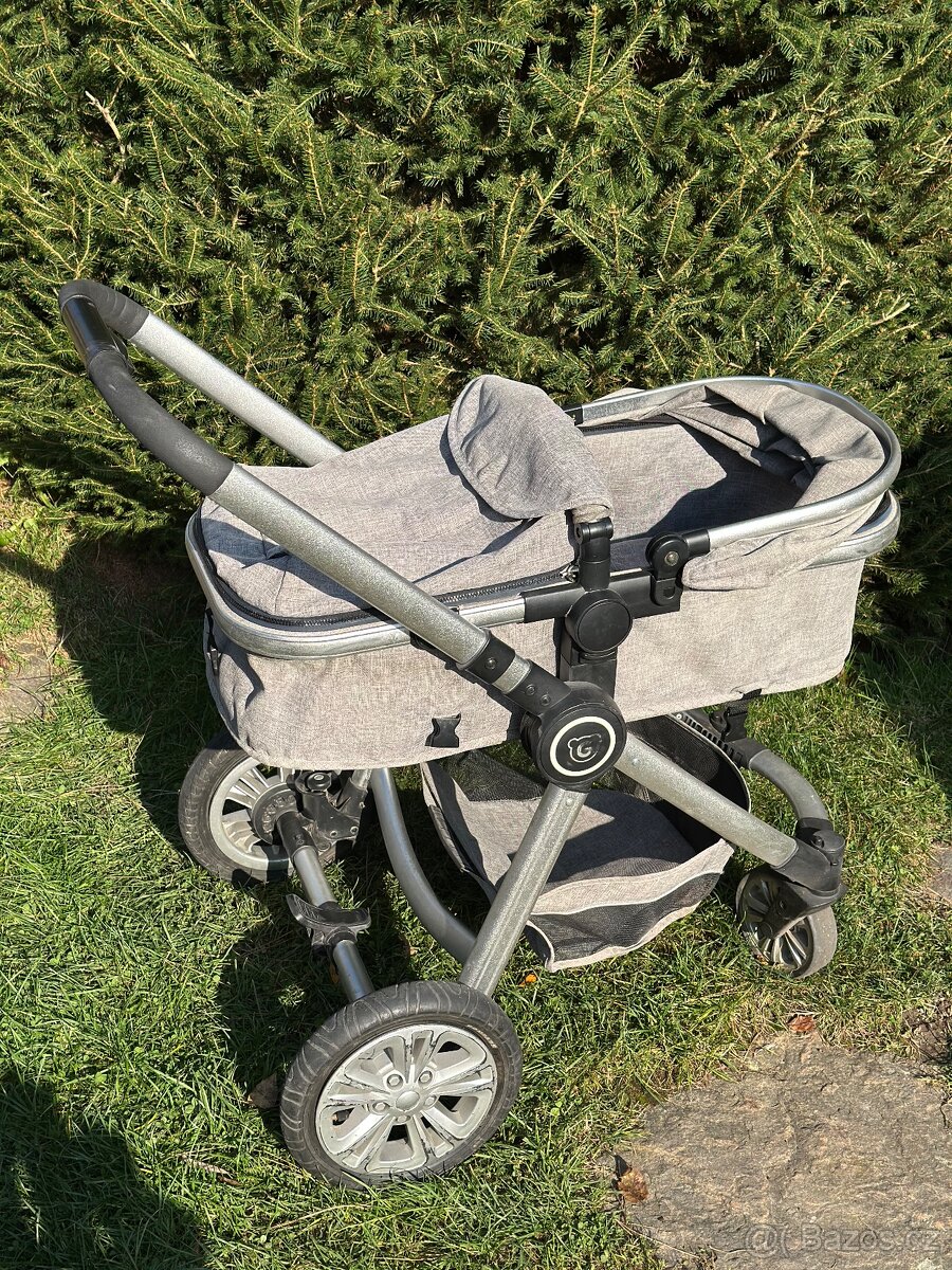 Šedý kočárek - 3