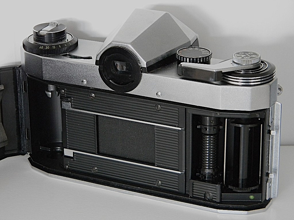 Praktica PL Nova IB - 3