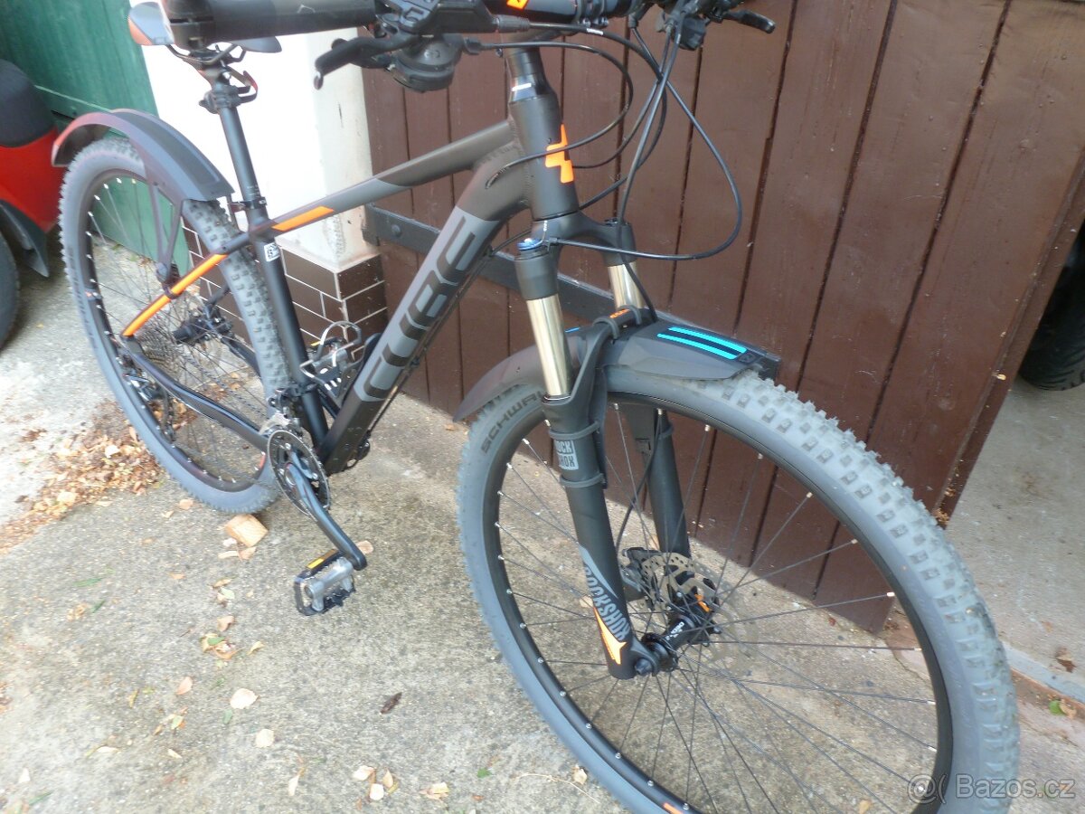 Prodej horské kolo zn. CUBE - 3