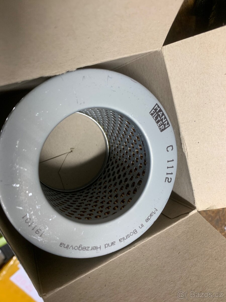 Prodám novy vzduchovy filtr Mann C1112 - 3