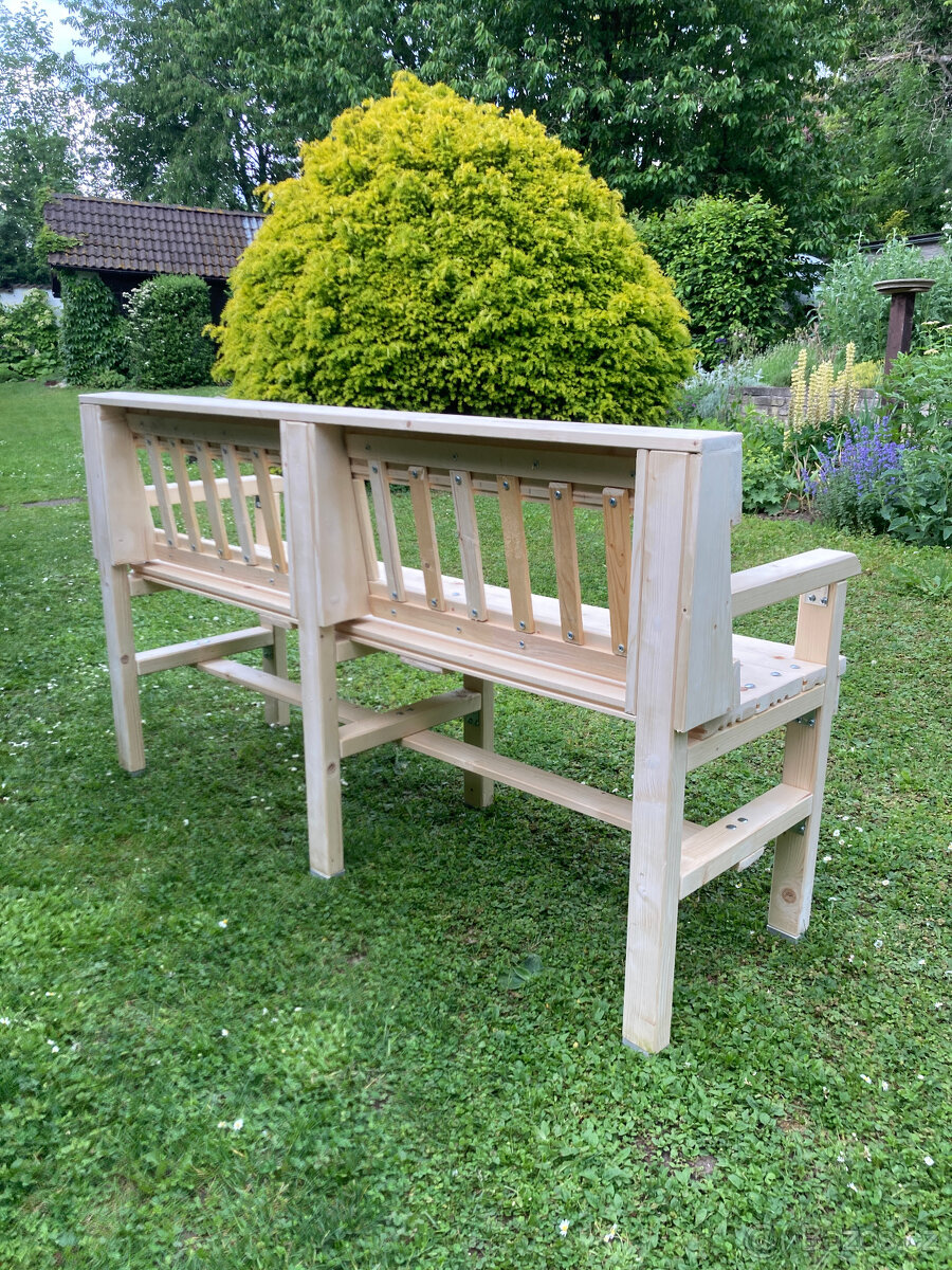Zahradní lavička - 3