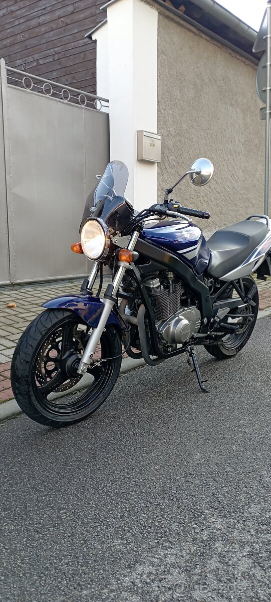 Suzuki gs500 - 3