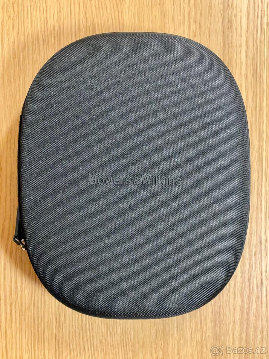 Bowers & Wilkins PX8 černá - 3