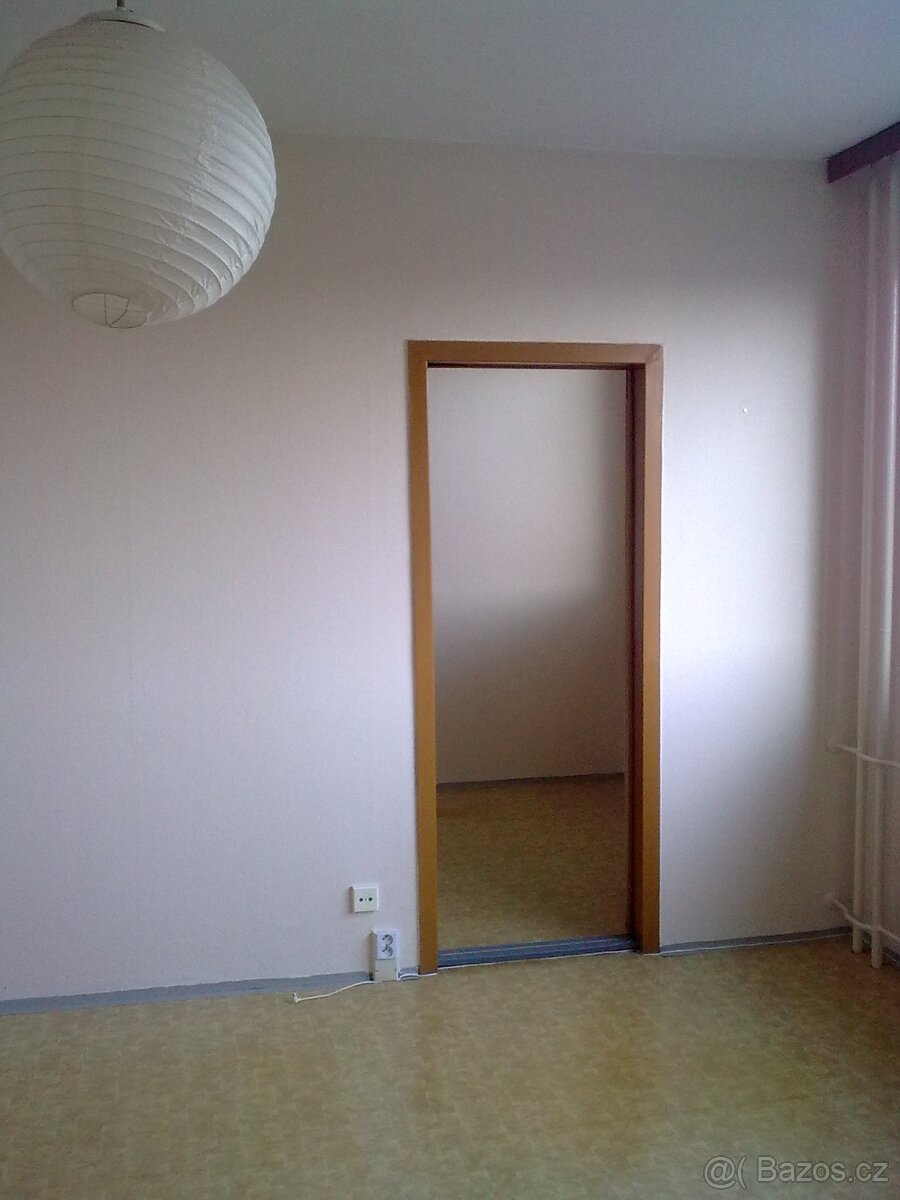Pronájem bytu 2+1 Hodonín JV - 3