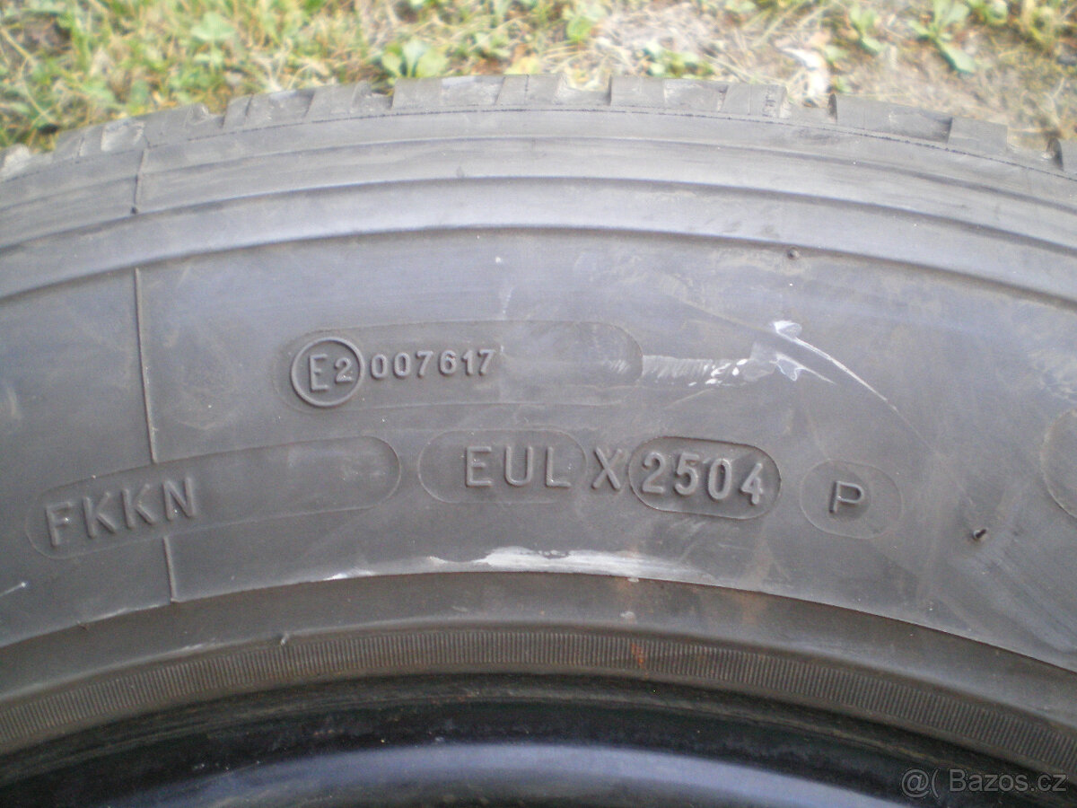 XC- Camping Michelin 215/75 R16 C - skoro nejetá. - 3