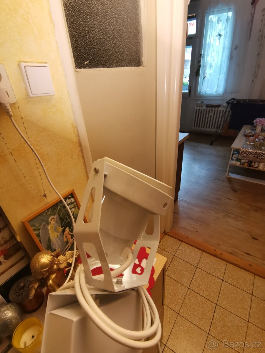 Prodám Halogenové Světla (silné osvětlení) - 3