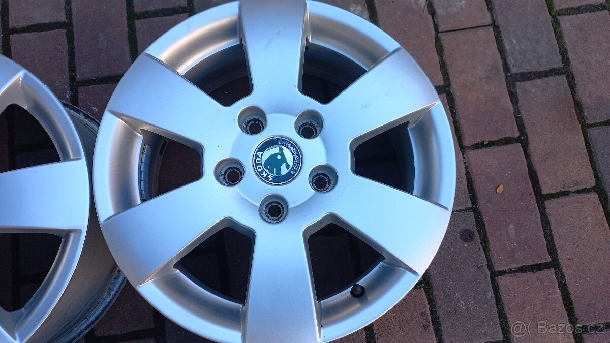 Zachovalé alu disky originál Škoda Octavia II 6jx15h2 et 47 - 3