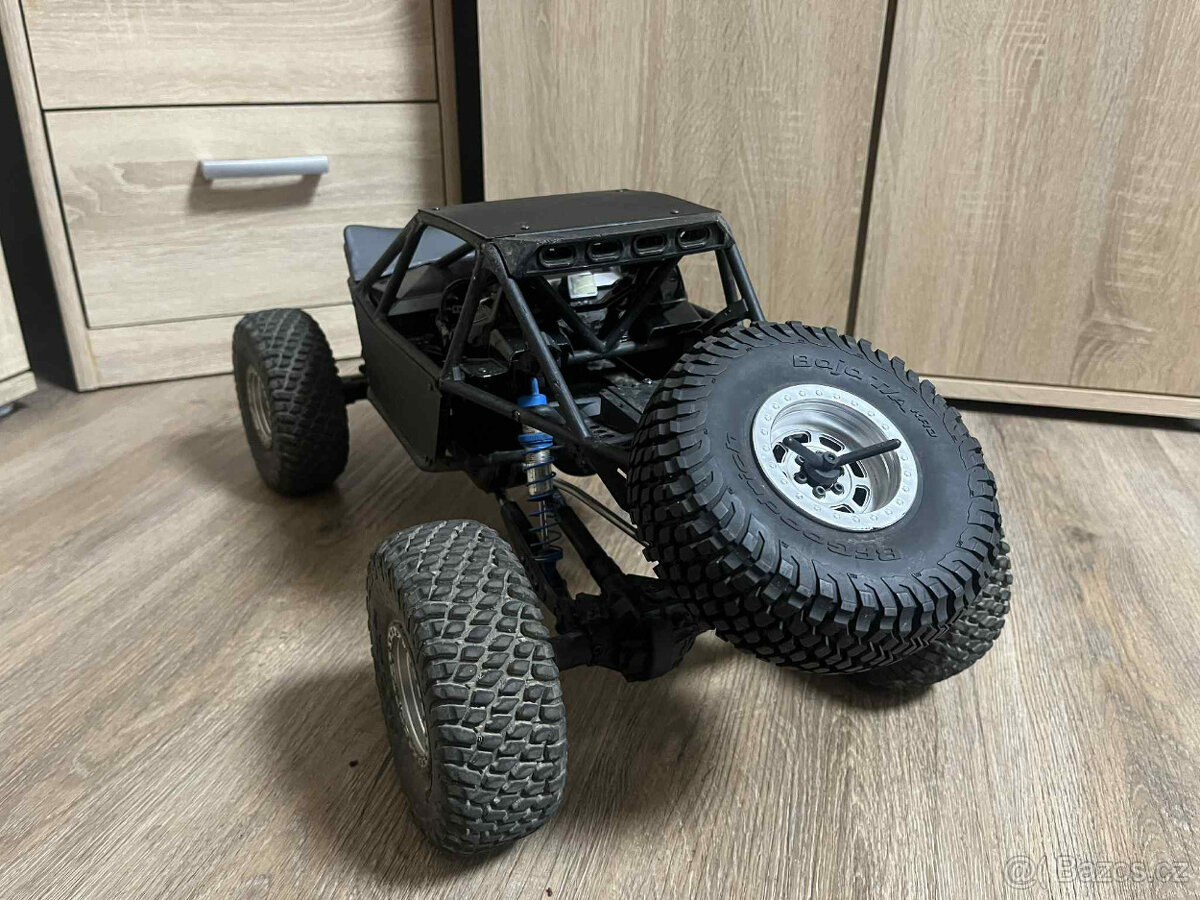 Axial RR10 Bomber 2.0 4WD 1:10 RTR - 3