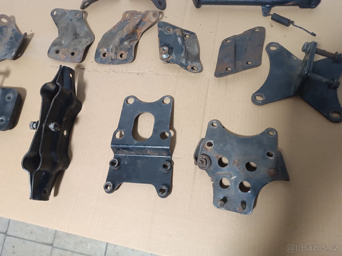 různé držáky Jawa 350/634 350/638 350/639 350/640 - 3