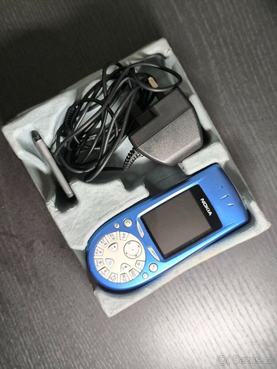 Nokia 3650 IMEI kód telefonu je shodný s kódem uvedeným na - 3