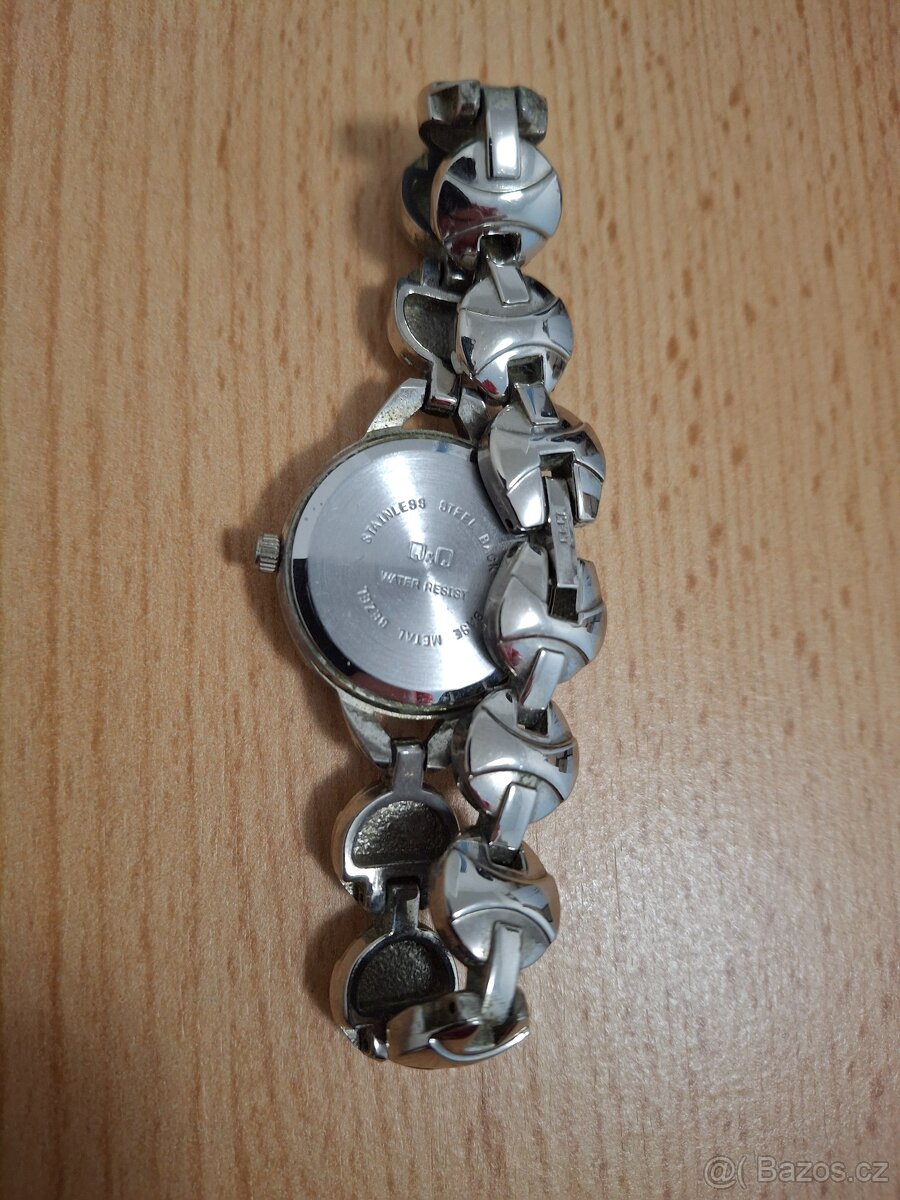 Dámské japonské hodinky Q&Q, nálezní - 3