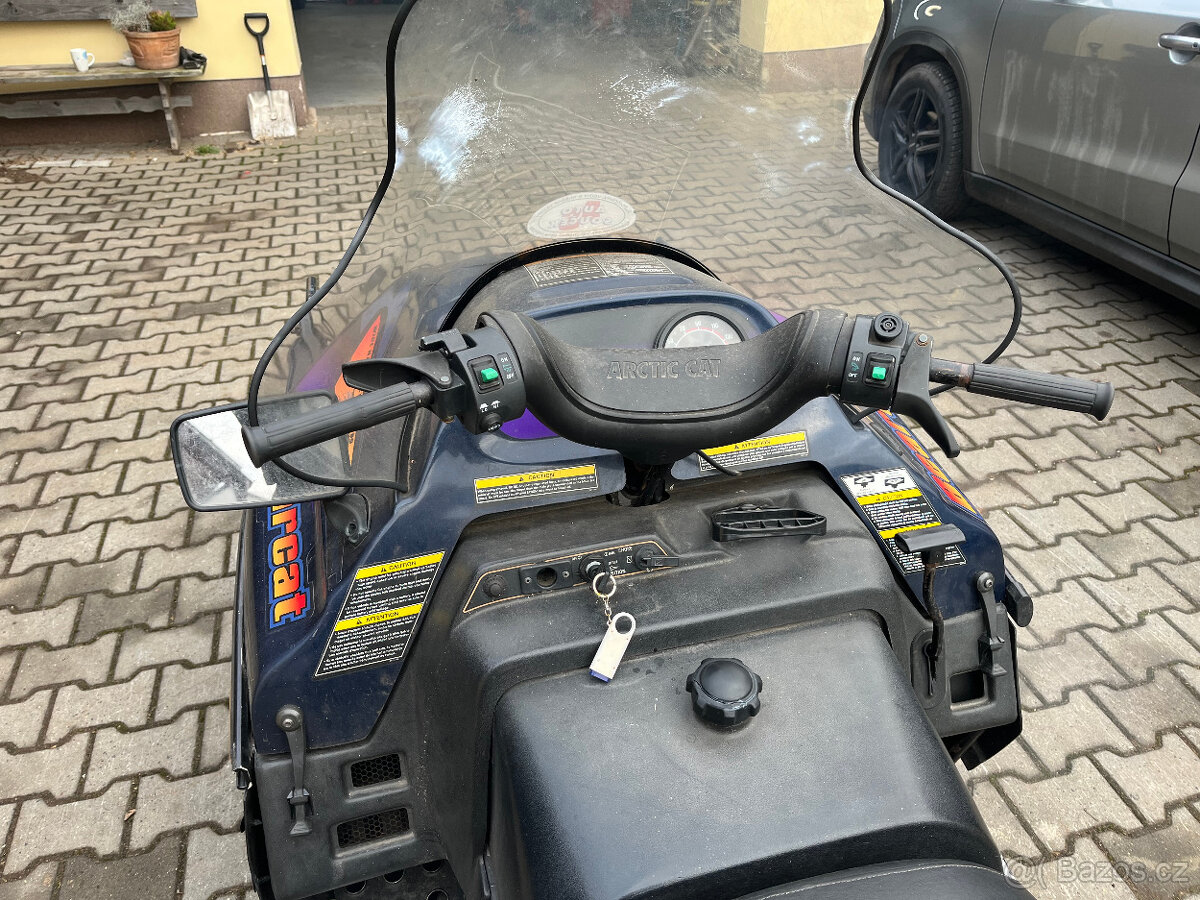 Arctic Cat Sněžný skútr BEARCAT 550 WT - 3