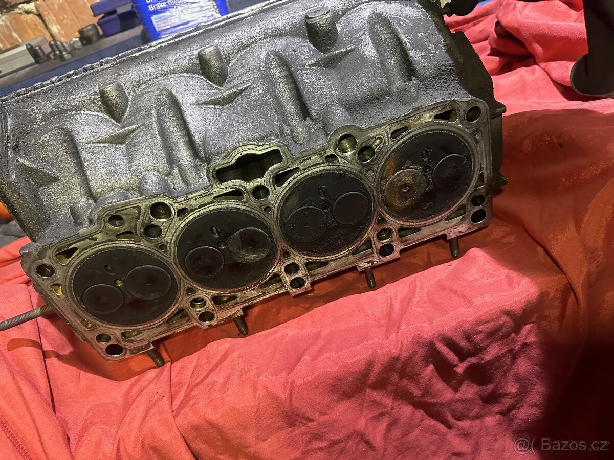 hlava VW Škoda 038103373R - 3