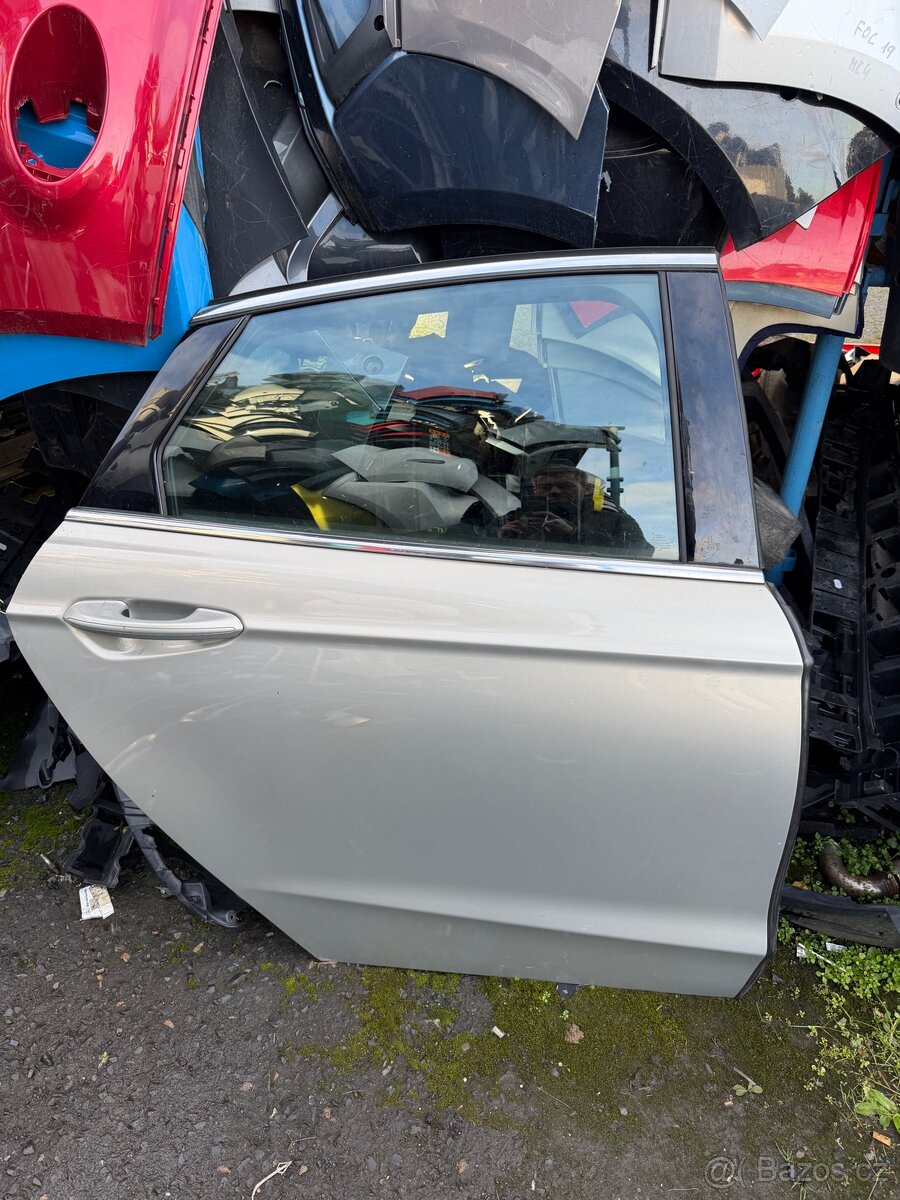 Ford Mondeo dveře mk5 - 3