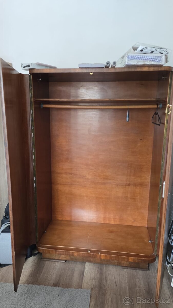Retro skříň - 3