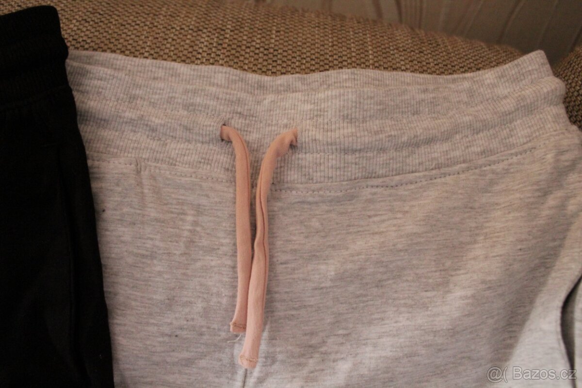 tepláky H&M nové - vel. 146 - 3