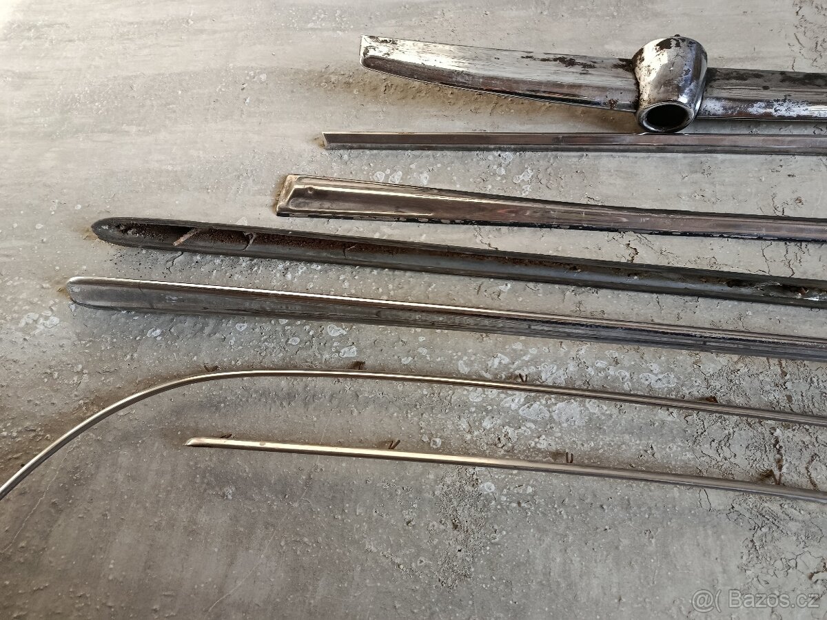 Chromové lišty Tatra 603 - 3