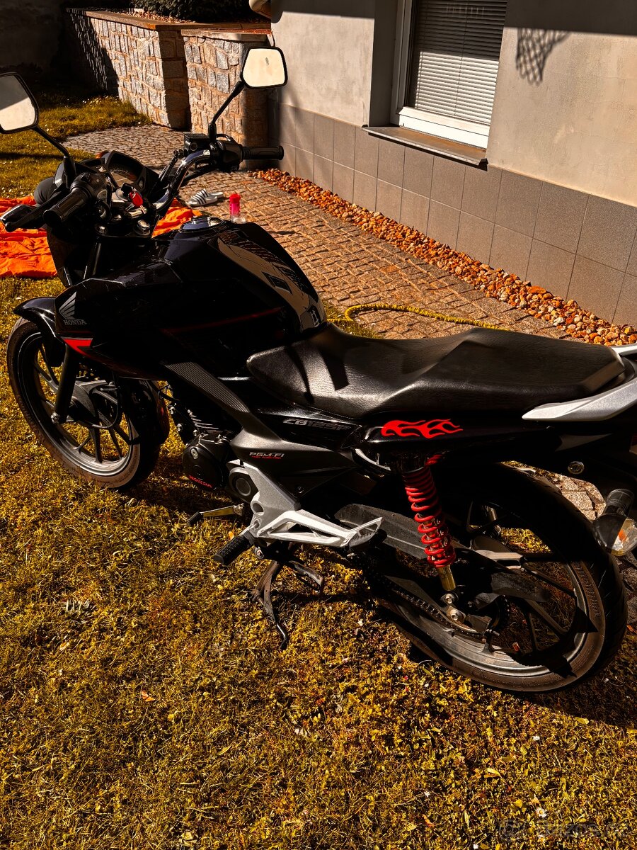 Honda CB125F 2016 - 3