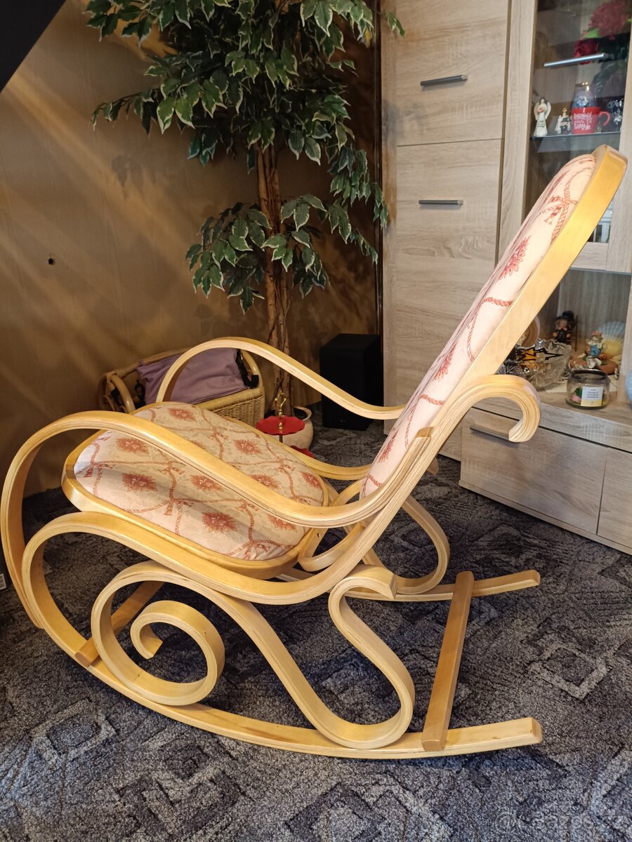 Houpací křeslo - 3