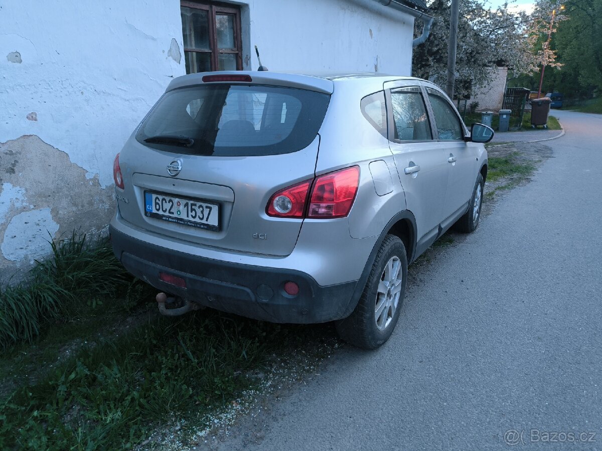 Nissan quasqai - 3
