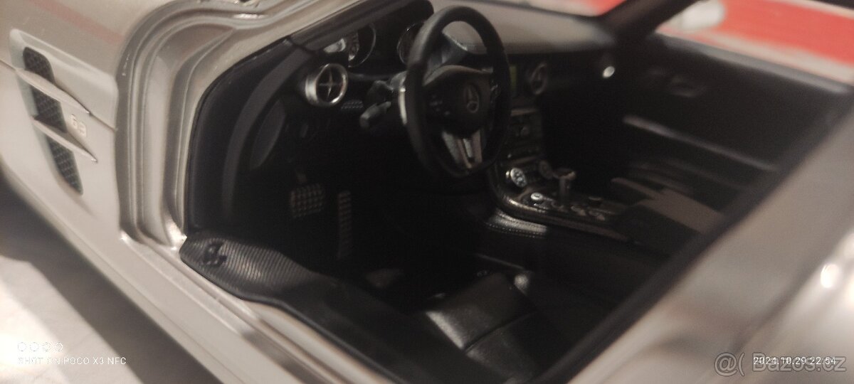 Mercedes Benz SLS amg 1:18 minichampsp - 3