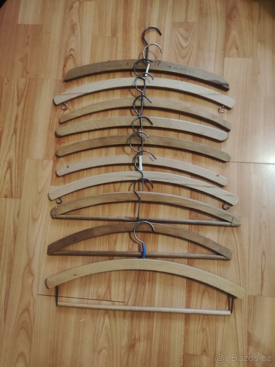 Mix různých ramínek 43 ks - 3