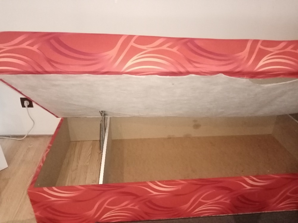 Postel s úložným prostorem - 3