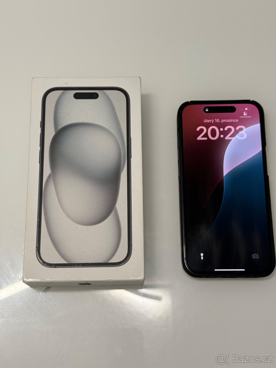Iphone 15 256 GB černá - 3
